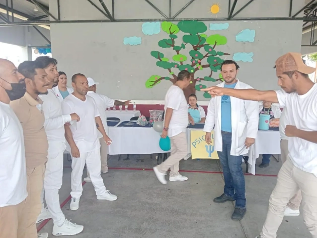 Internos del Centro Penitenciario de La Piedad reciben jornada de salud 